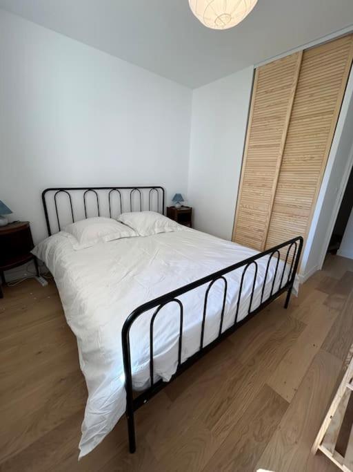 Superbe Appartement Bord De Mer Сен-Мандріє-сюр-Мер Екстер'єр фото