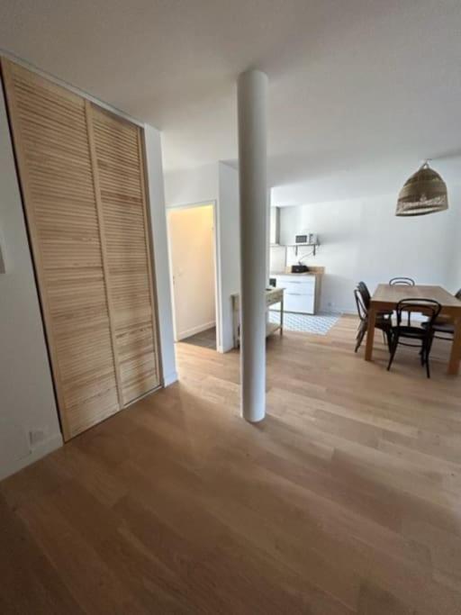 Superbe Appartement Bord De Mer Сен-Мандріє-сюр-Мер Екстер'єр фото