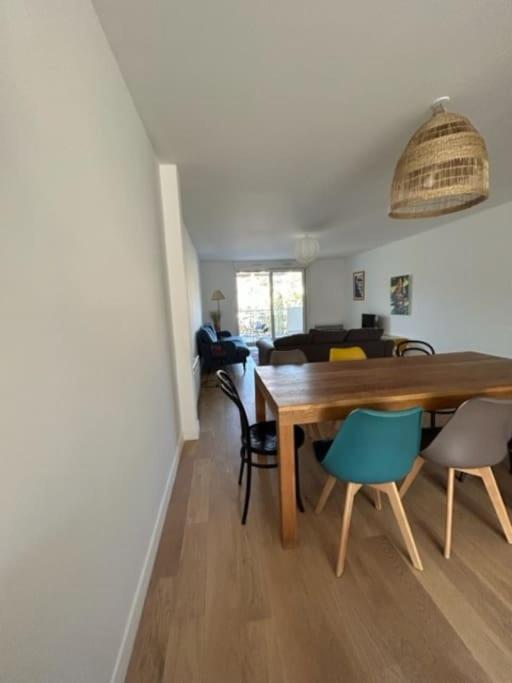 Superbe Appartement Bord De Mer Сен-Мандріє-сюр-Мер Екстер'єр фото