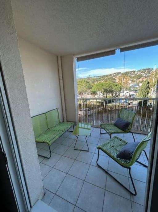 Superbe Appartement Bord De Mer Сен-Мандріє-сюр-Мер Екстер'єр фото