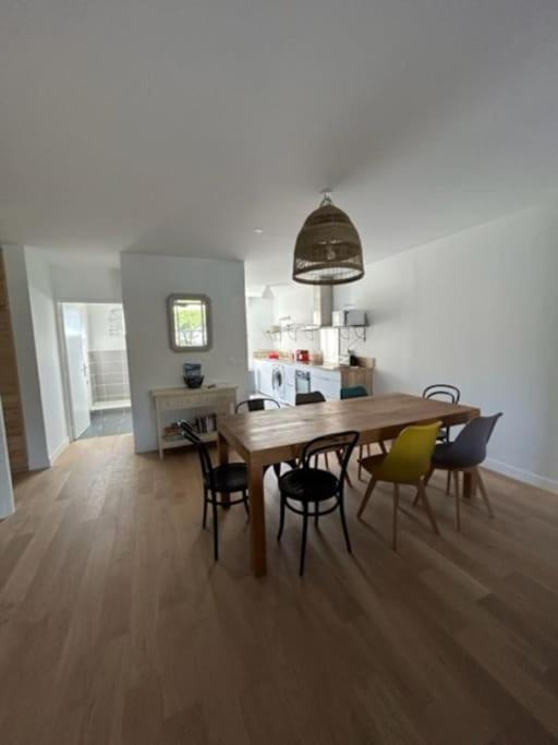 Superbe Appartement Bord De Mer Сен-Мандріє-сюр-Мер Екстер'єр фото