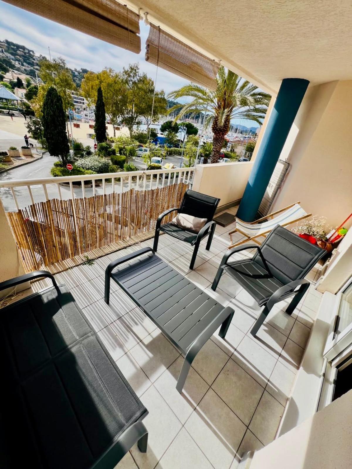 Superbe Appartement Bord De Mer Сен-Мандріє-сюр-Мер Екстер'єр фото